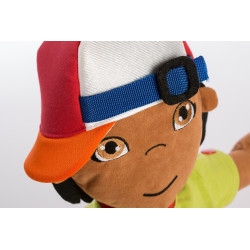 Poupée ethnique souple latine